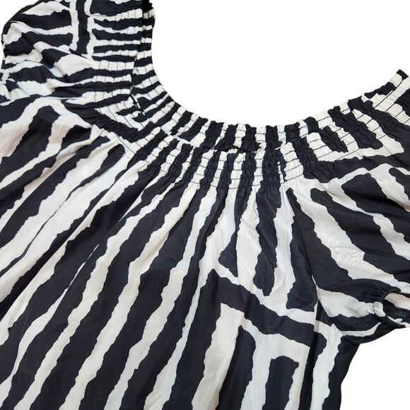 Tibi Top Silk‎ Smocked Off The Shoulder Short Sleeve Flowy Tribal Black White S - Picture 3 of 10